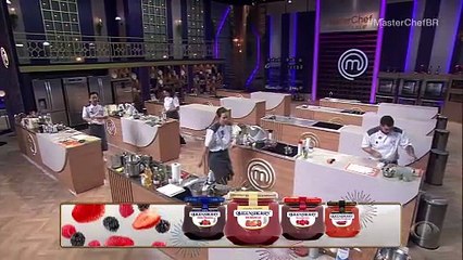 Walkyria se desestabiliza na semifinal do MasterChef Confeitaria