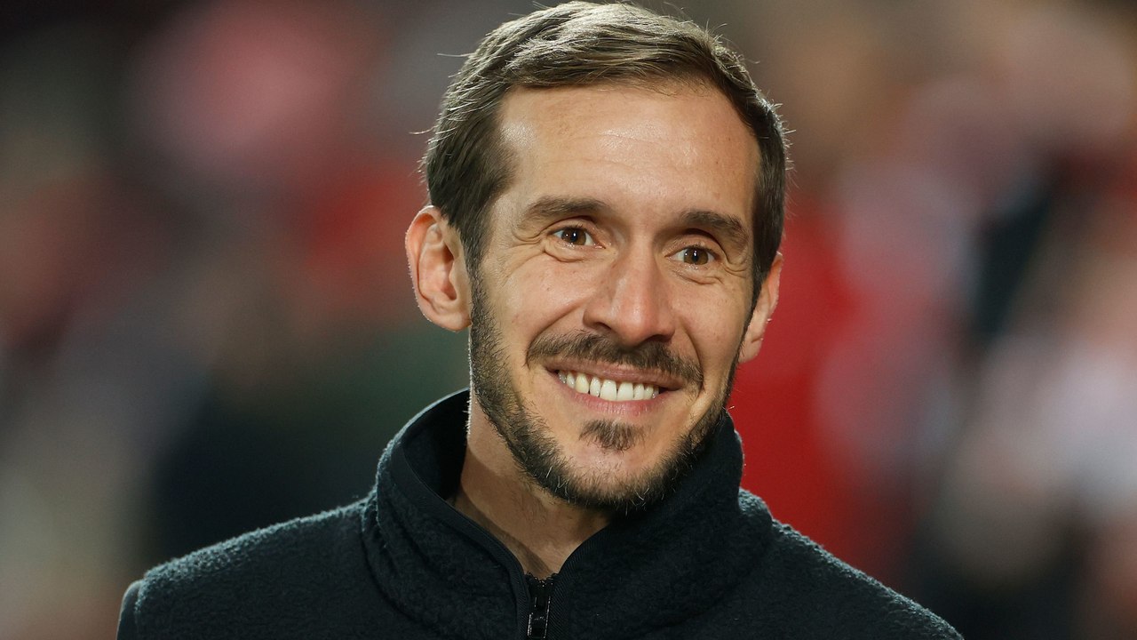 Nach Streich-Wortspiel: Da muss Schuster schmunzeln