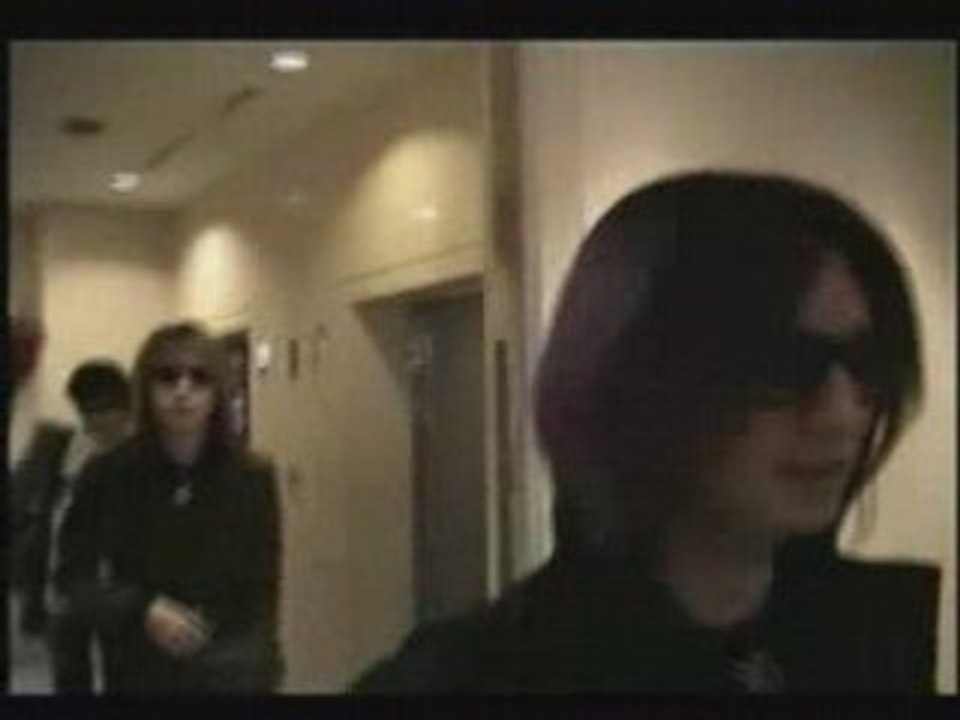 Dir en grey Teasing Shinya's 'Ohayou Gozaimasu'