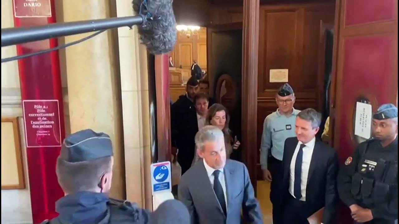 Frankreichs Ex-Präsident Sarkozy muss ein Jahr lang Fußfessel tragen