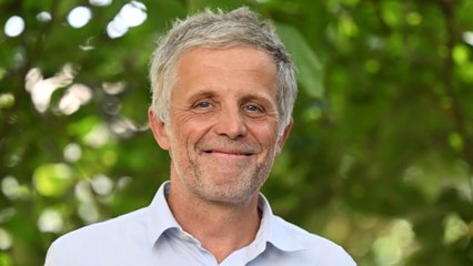 GALA VIDEO - Stéphane Guillon fier au côté de sa fille Manon, il fait un touchant clin d’oeil à son ex-compagne