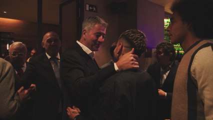 El cariñoso saludo de Gil Marín a Correa