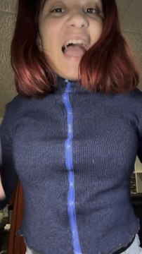 🎄La chaussette de Noël qui rendra votre sapin unique ! ✨ 💌 Pour commander votre chaussette personnalisée, contactez-moi. 💬 Alors, laquelle ira le mieux sur votre sapin ? Faites-moi savoir en commentaire ! 🎅