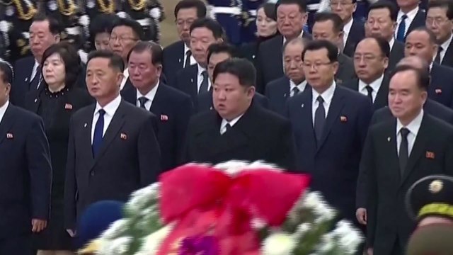 김정은, 김정일 13주기 맞아 금수산태양궁전 참배 / YTN