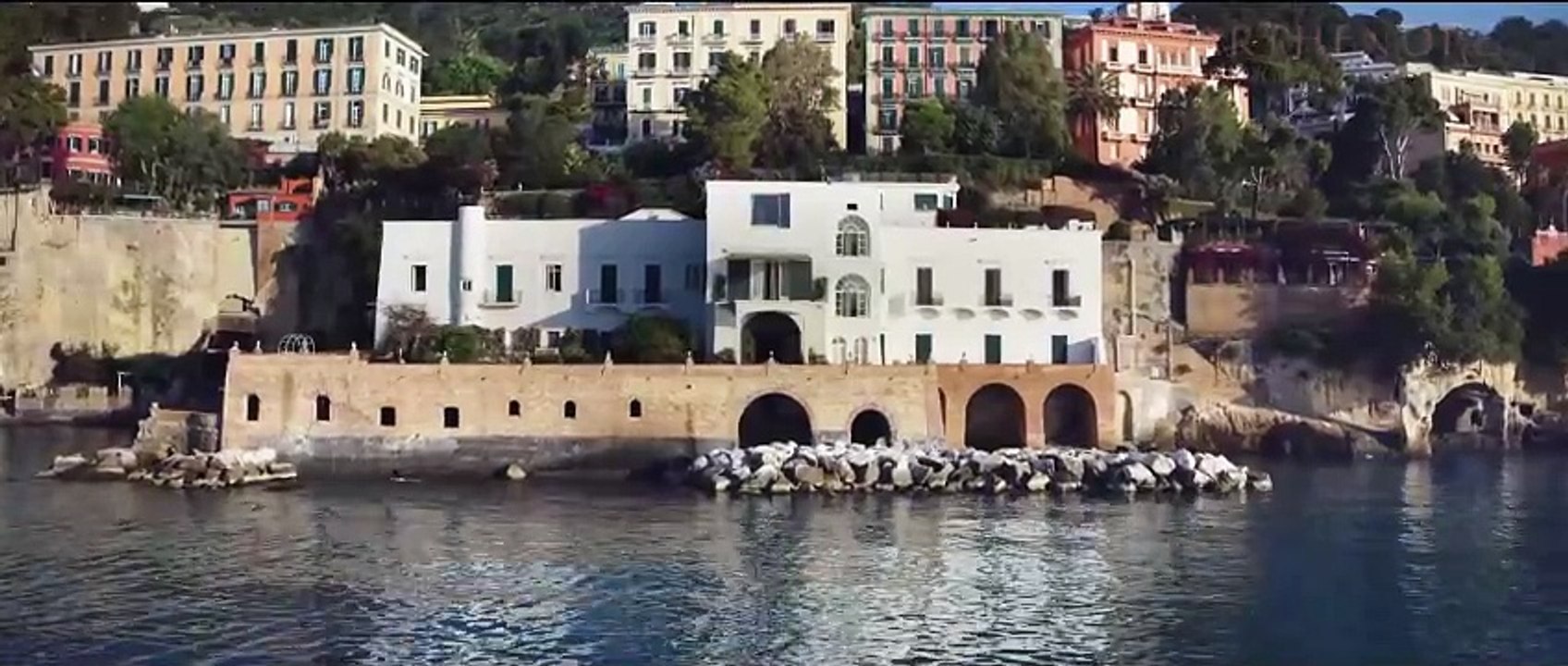 Parthenope | Trailer Legendado