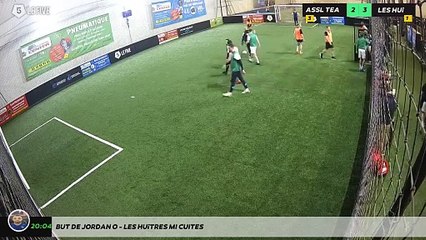 But de Jordan O - Les Huîtres Mi Cuites