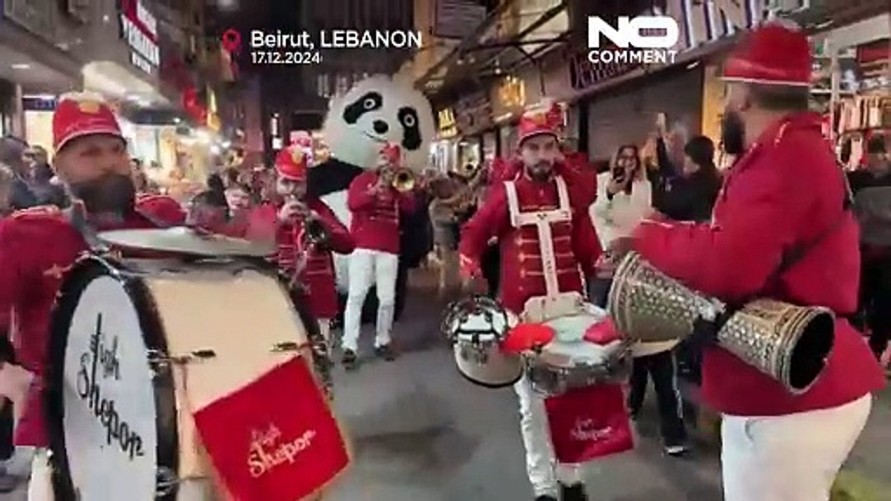 No Comment: Nach dem Krieg bereitet sich der Libanon auf Weihnachten vor