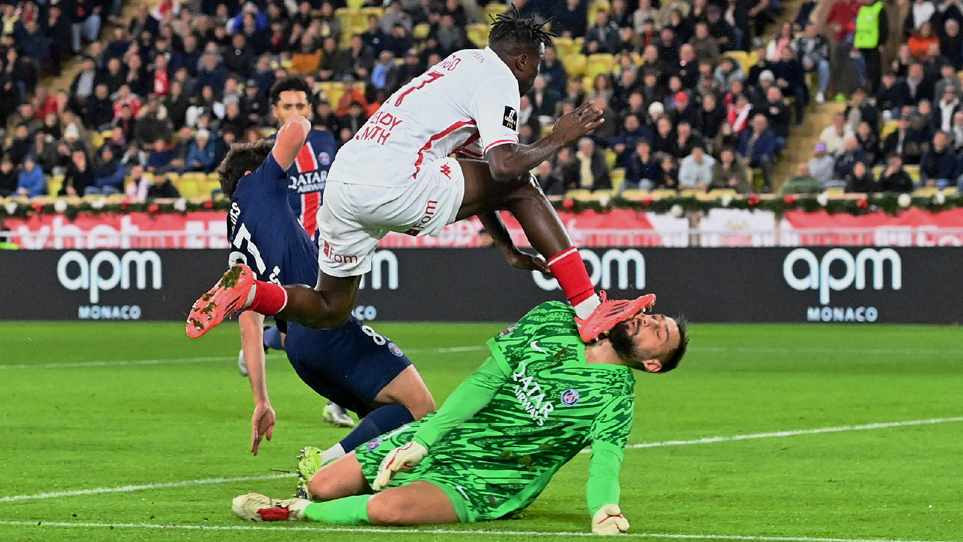 Here’s the hard hit Donnarumma took