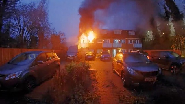 E-bike battery explodes - blowing doors off and starting huge fire