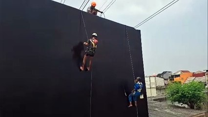 Pengecatan Gedung Tinggi dan Waterproofing yang Tahan Lama