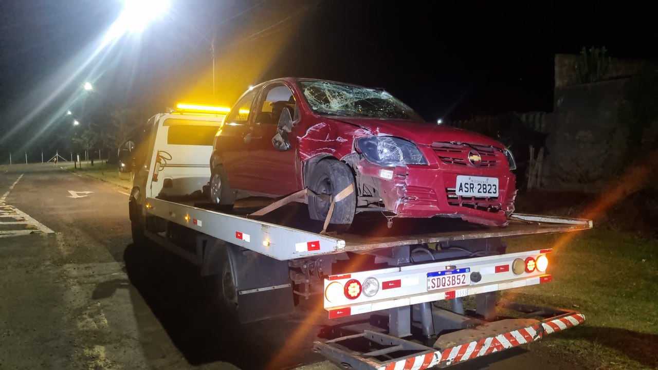 Perseguição e acidente: Motorista abandona carro com 92 quilos de maconha