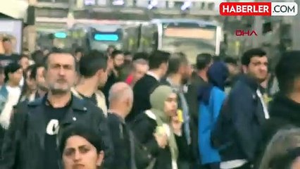 İstanbul'da trafik yoğunluğu yaşanıyor