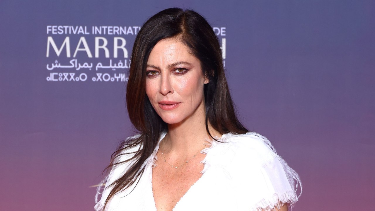 GALA VIDEO - "Il commence à devenir agressif…" : Anna Mouglalis gênée par Gérard Miller, elle raconte leur rencontre