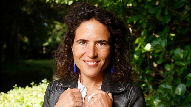 GALA VIDEO - “Quelque chose de très réducteur” : Mazarine Pingeot touchante sur son éternel statut de “fille de”