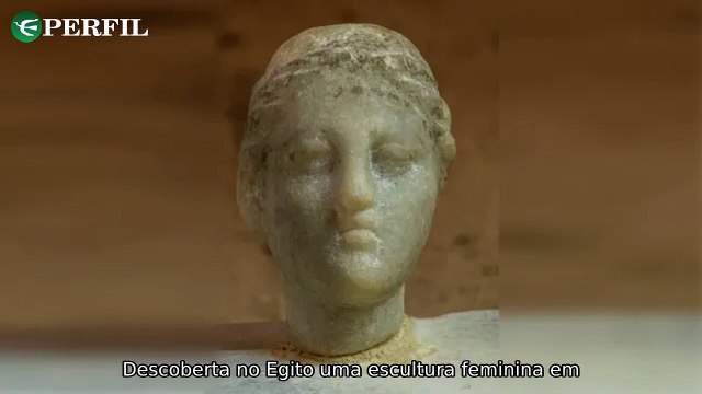 Descobertas polêmicas: Cleópatra, nazismo e sósias surpreendentes agitam opiniões e revelam mistérios da história.