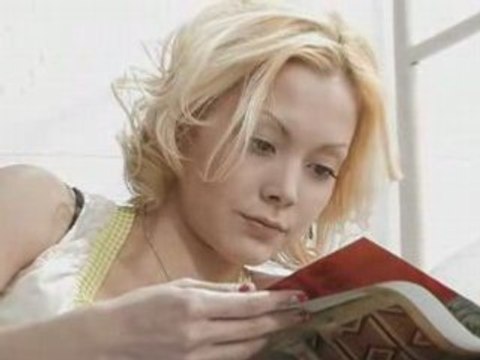 Anna Tsuchiya - CM Vienus Jean / preview What you gonna do?