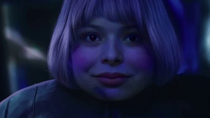 Miranda Cosgrove Full Blueberry Inflation