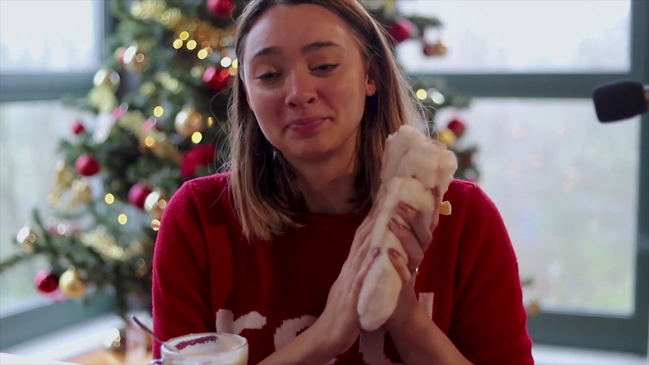 🎅✨ Relaxing ASMR Christmas Roleplay 💖 Girlfriend Invites You to Dinner 🎄 Holiday Sounds for Tingles & Sleep