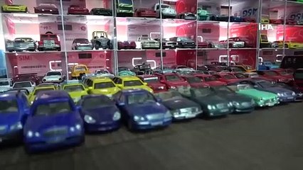 Sigara yerine minyatür araba: 33 yılda 13 bin arabalık koleksiyon
