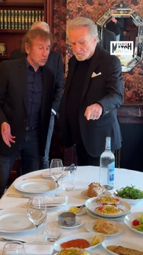 Chamfort, Obispo, Sheller, Souchon... Eddy Mitchell rassemble ses «Amigos»