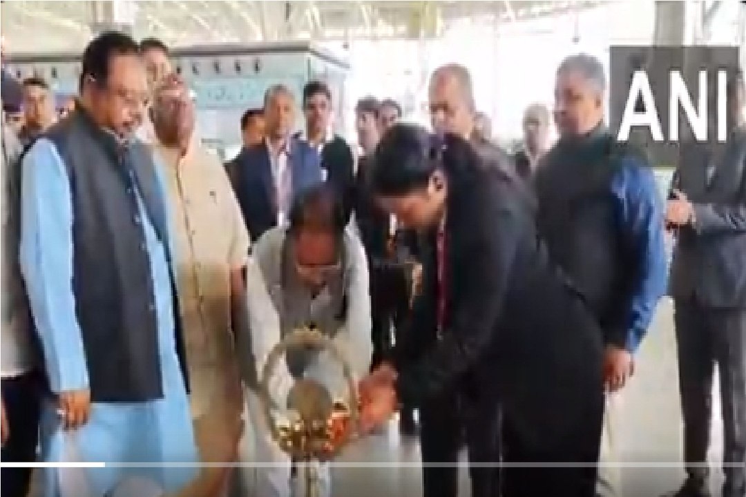 CM साय ने अंबिकापुर और बिलासपुर के लिए उड़ान का...