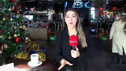 Dans ederek kafeye girene kahve ücretsiz