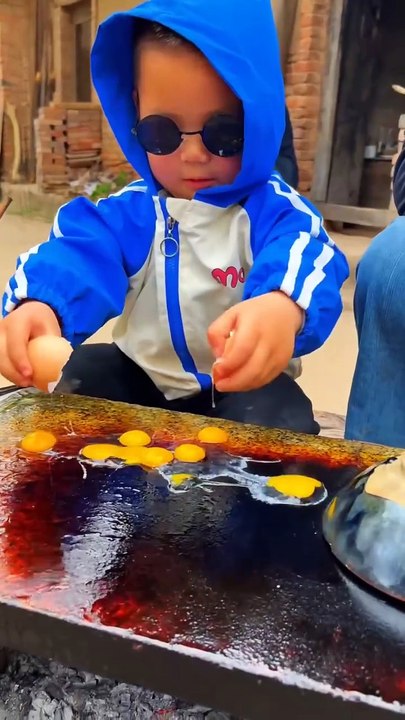 Chinese burger The fun of making cakes with grandpa