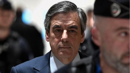 GALA VIDÉO - François Fillon : cette coquette somme qu’il va payer pour mettre fin à ses ennuis (1)