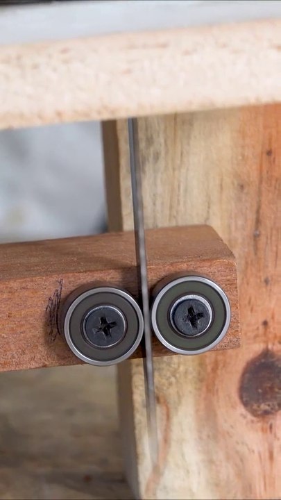 DIY Jig Saw for perfect crosscut JIG and Jig Saw Table Transformation