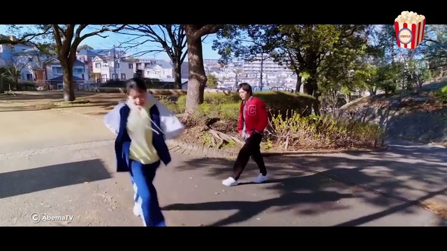 Introverted girl is humiliated for joining a pageant until a handsome boy helps her gain confidence