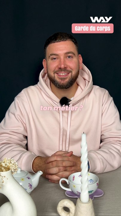 Tu touches combien net par mois ? 💋 Julien est garde du corps. Il exerce un peu partout avec toute sorte de profil. Après avoir été dans l’armée, il a décidé d’arrêter en 2018 et il s’est consacré dans la protection rapprochée ! 💅