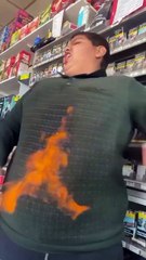 Ateşle oynayan çocuk kendini yaktı!