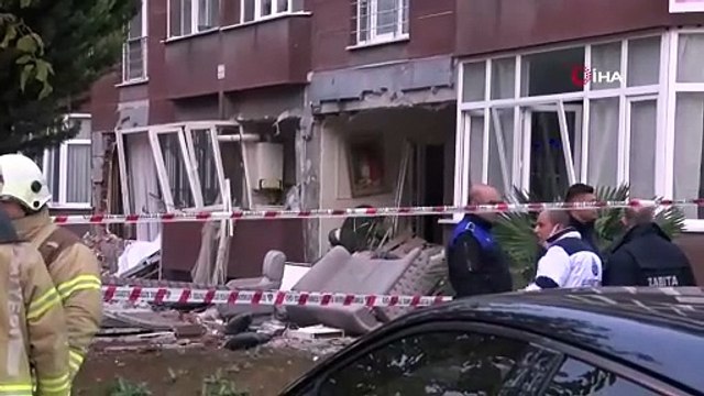 Beylikdüzü'nde 14 katlı binada doğalgaz patlaması meydana geldi!