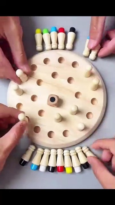 Wooden_Memory_Chess_Game(480P)