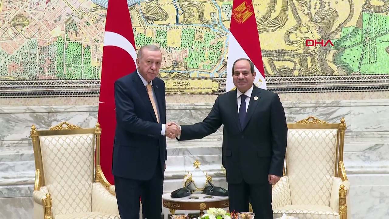 Cumhurbaşkanı Erdoğan, Kahire'de Mısır Cumhurbaşkanı Sisi ile görüştü
