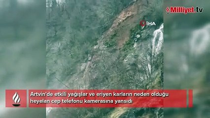 Artvin'de heyelan anı kamerada
