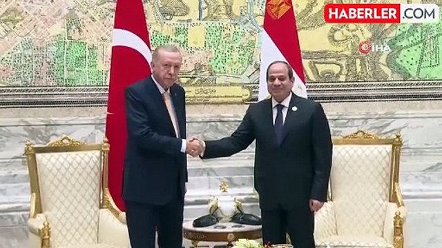 Cumhurbaşkanı Erdoğan, Mısır Cumhurbaşkanı es-Sisi ile Görüştü