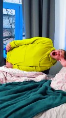 Mind-Blowing Half Body Illusion! 🤯 #123go