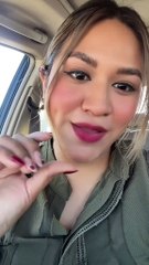 Mujer se viraliza por comprar un pollo asado y sopa con su aguinaldo