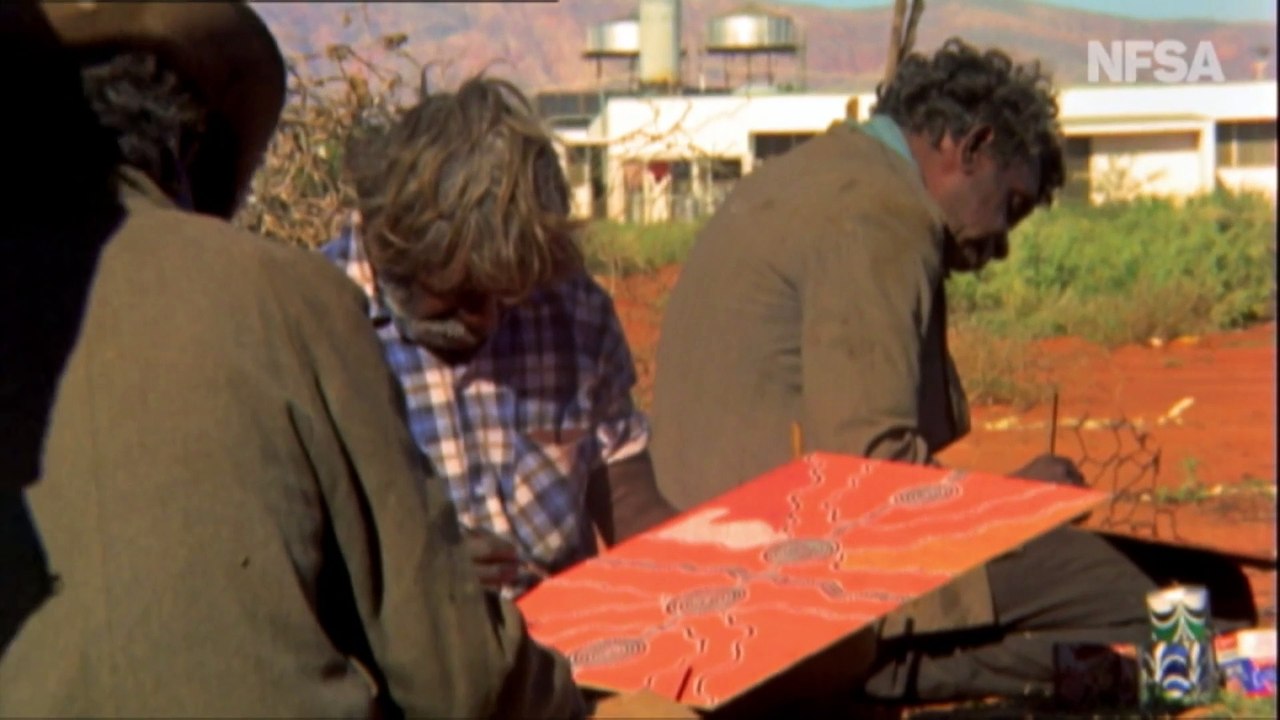 New exhibition opens to showcase Papunya artwork in NT town