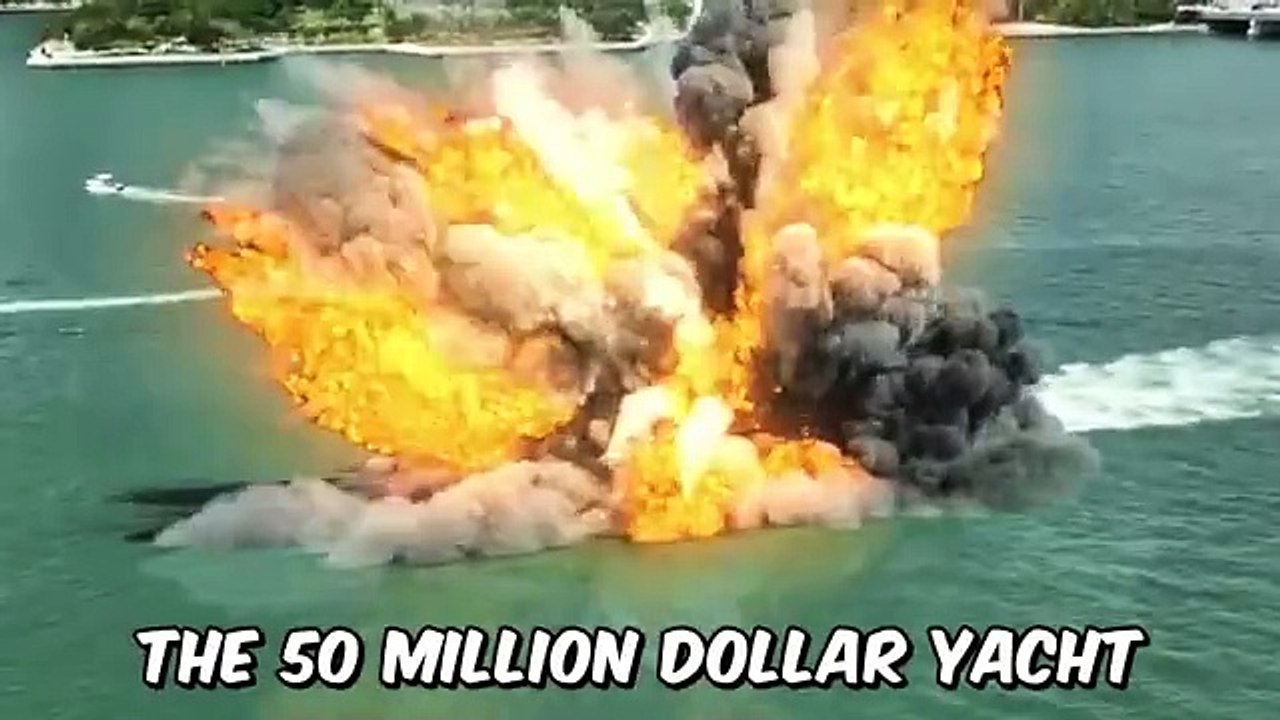 $1 vs $1,000,000,000 Yacht!