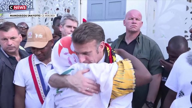 Cyclone Chido : visite et annonces d'Emmanuel Macron à Mayotte