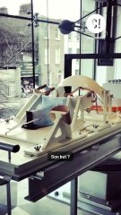 Tu connais la centrifugeuse à bébés ?