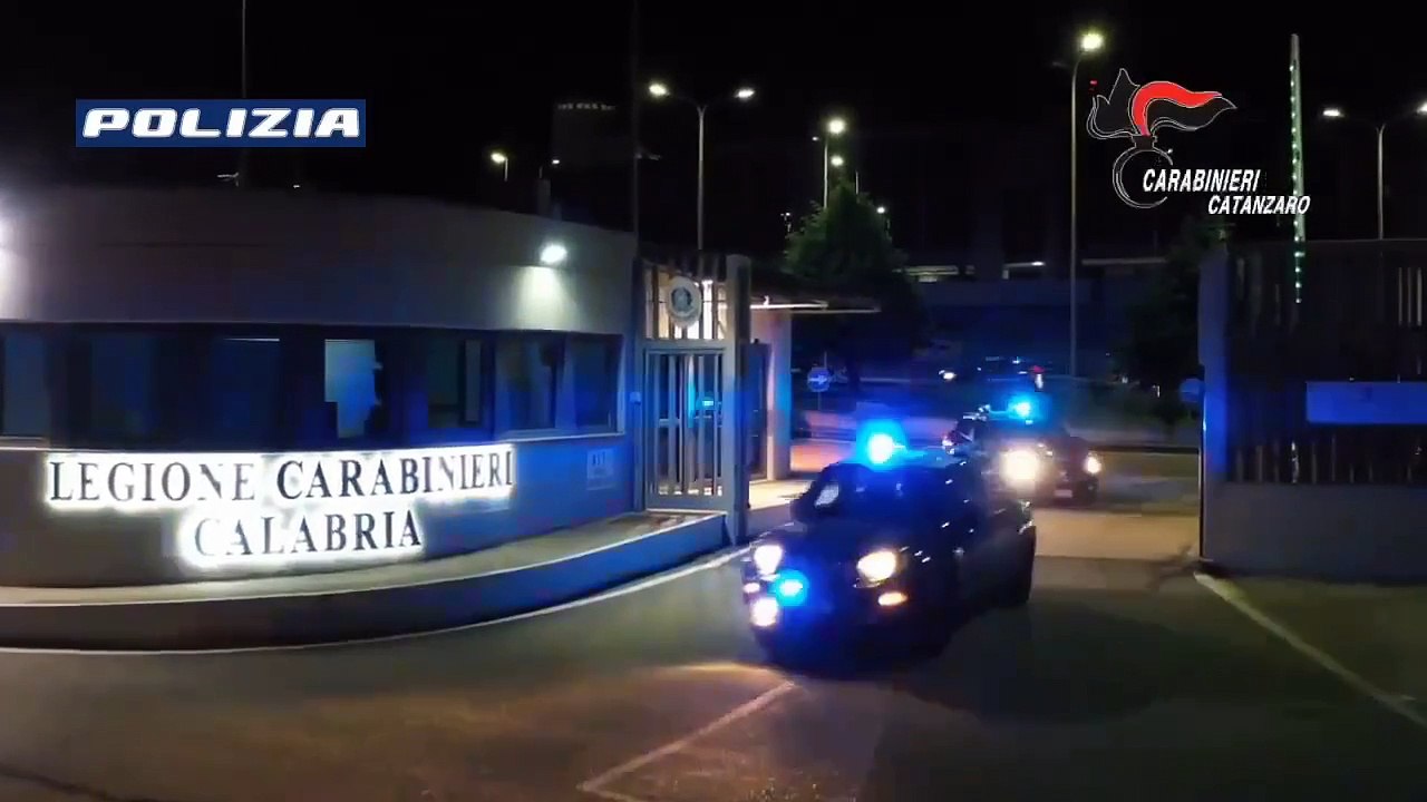 Soldi pubblici per ottenere alloggi popolari, blitz a Catanzaro con 8 arresti: ci sono il consigliere ed ex dirigente dell’Aterp Costanzo e due appartenenti alla polizia locale