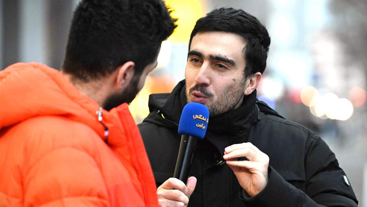 Legendäres Selfie mit Merkel: Syrer Modamani will in Berlin bleiben