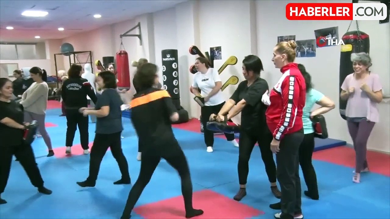 Seferihisar'da Kadınlara Ücretsiz Savunma Sanatları Eğitimi