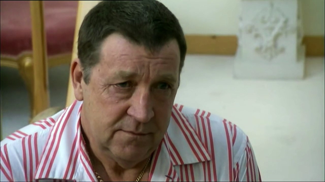 Footballers' Wives. S01 E07. All Credit to the Lads.