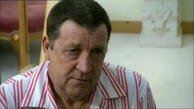 Footballers' Wives. S01 E07. All Credit to the Lads.