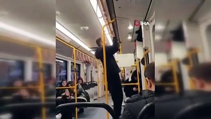Gencin metroda yaptığına bakın