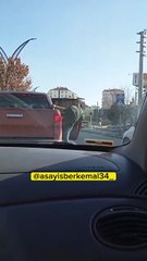 Aksaray'da şok eden saldırı! Erkek sürücü, trafikteki kadına ne yaptı?